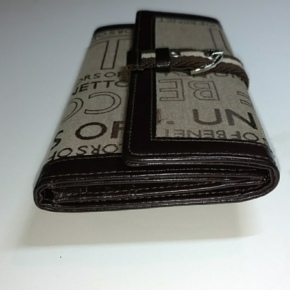 UNITED COLORS OF BENETTON TRIFOLD WALLET - Picture 7 of 8